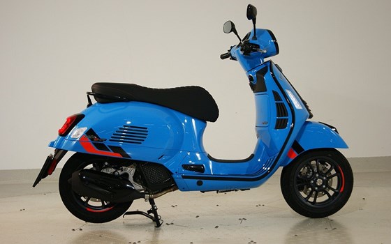 Neufahrzeug Vespa GTS 125 Super Sport - Bild 3 Neufahrzeug Vespa GTS 125 Super Sport - Bild 3