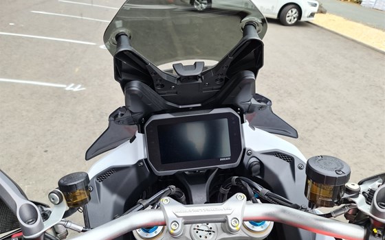 Neufahrzeug Ducati Multistrada V4 RS - Bild 13 Neufahrzeug Ducati Multistrada V4 RS - Bild 13