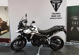 Neumotorrad Triumph Tiger 900 GT Pro Neumotorrad Triumph Tiger 900 GT Pro