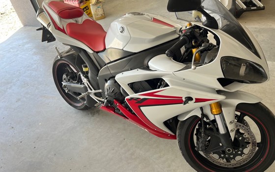 Gebrauchtmotorrad Yamaha R1 - Bild 1 Gebrauchtmotorrad Yamaha R1 - Bild 1
