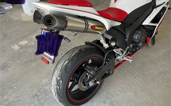Gebrauchtmotorrad Yamaha R1 - Bild 4 Gebrauchtmotorrad Yamaha R1 - Bild 4