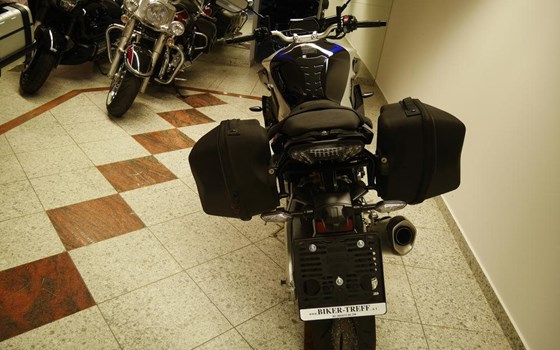 Gebrauchtmotorrad Yamaha MT-10 SP - Bild 21 Gebrauchtmotorrad Yamaha MT-10 SP - Bild 21