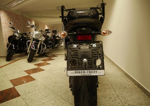 zum Vergrössern bitte anklicken!