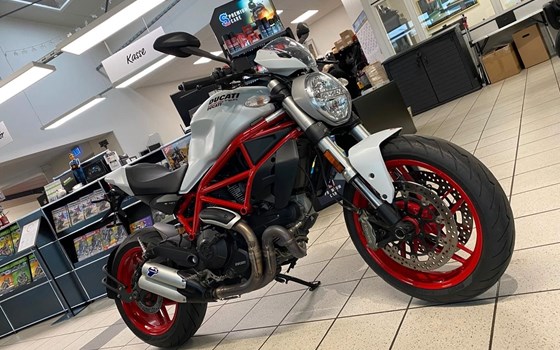 Gebrauchtmotorrad Ducati Monster 797 - Bild 1