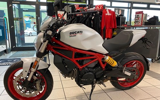Gebrauchtmotorrad Ducati Monster 797 - Bild 3