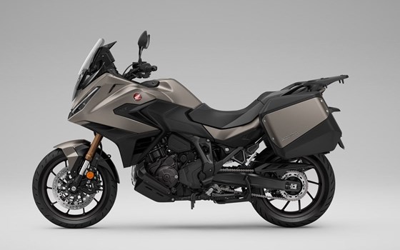 Neufahrzeug Honda NT1100 DCT Electronic Suspension - Bild 1