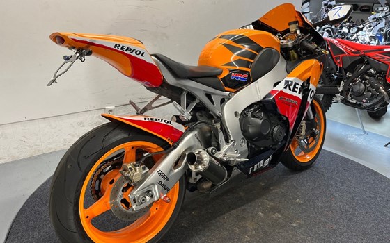 Gebrauchtmotorrad Honda CBR1000RR Fireblade - Bild 11