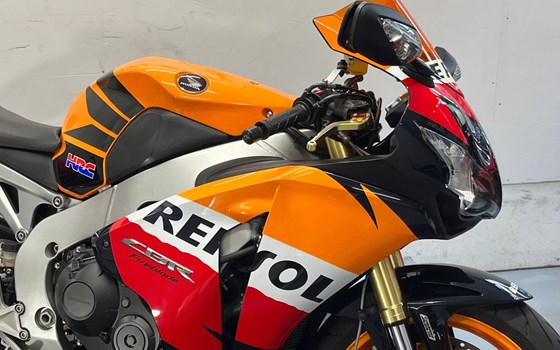 Gebrauchtmotorrad Honda CBR1000RR Fireblade - Bild 15