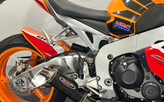 Gebrauchtmotorrad Honda CBR1000RR Fireblade - Bild 16