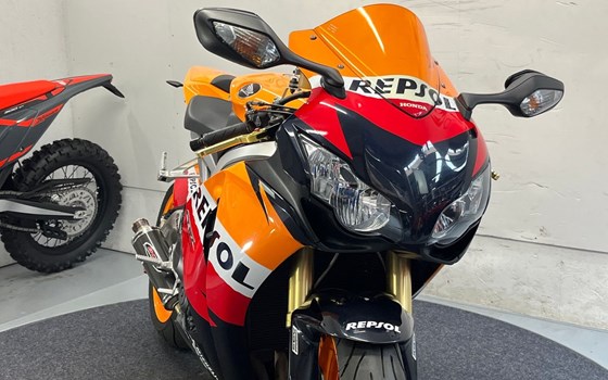 Gebrauchtmotorrad Honda CBR1000RR Fireblade - Bild 18