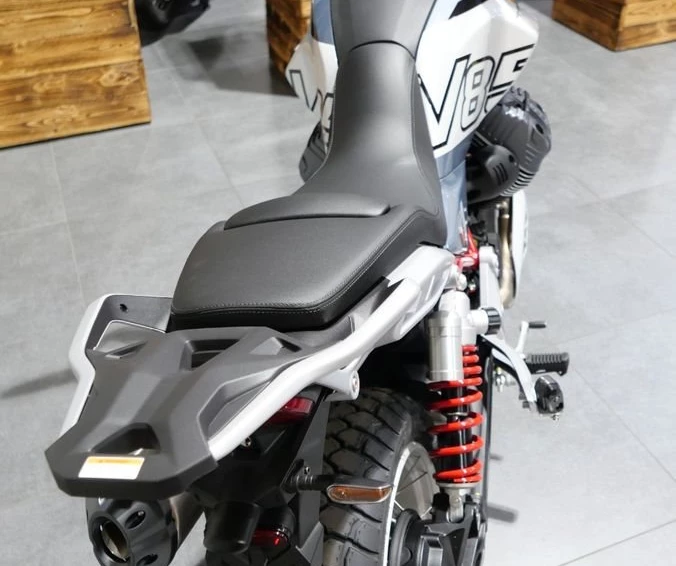 Angebot Moto Guzzi V85 TT Bild 11: Angebot Moto Guzzi V85 TT