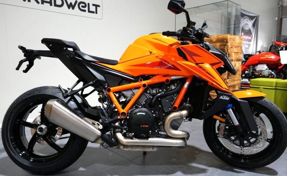 Angebot KTM 1390 Super Duke R EVO Bild 6: Angebot KTM 1390 Super Duke R EVO
