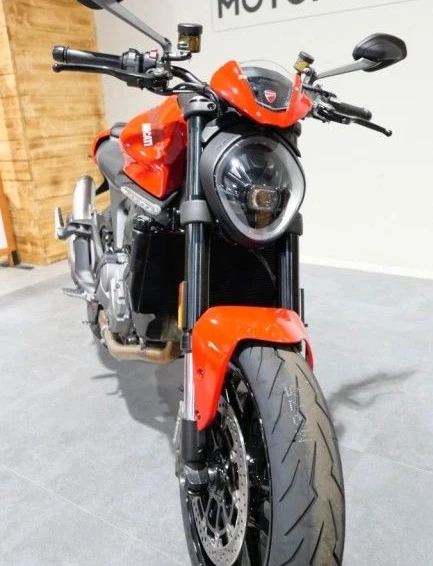 Angebot Ducati Monster + Bild 4: Angebot Ducati Monster +