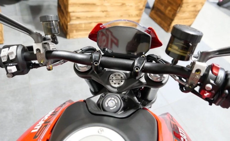 Angebot Ducati Monster + Bild 7: Angebot Ducati Monster +