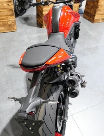 Angebot Ducati Monster + Bild 8: Angebot Ducati Monster +