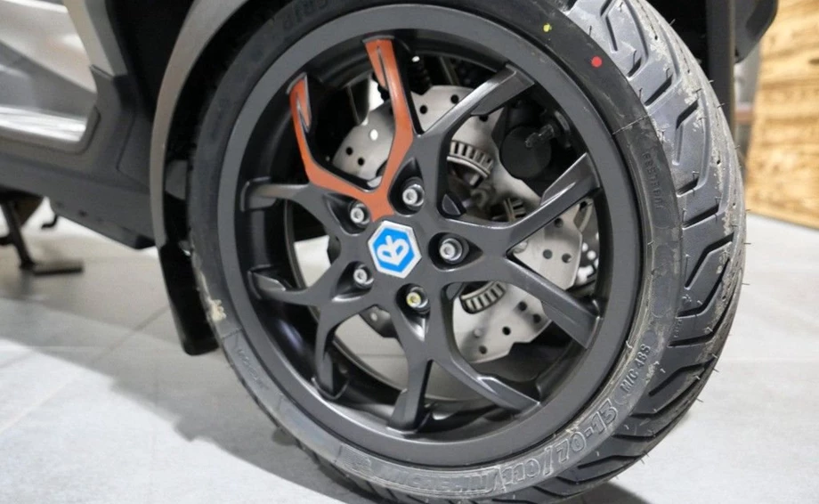 Angebot Piaggio MP3 530 HPE Exclusive Bild 5: Angebot Piaggio MP3 530 HPE Exclusive