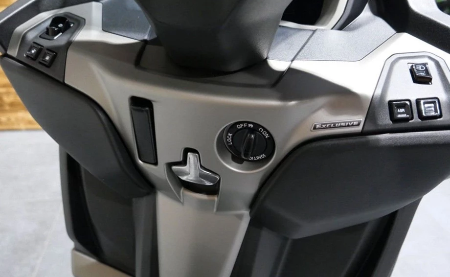 Angebot Piaggio MP3 530 HPE Exclusive Bild 8: Angebot Piaggio MP3 530 HPE Exclusive