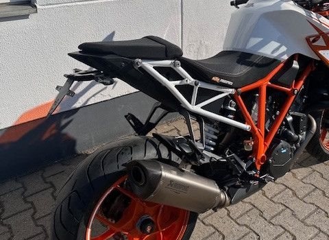 Gebrauchtmotorrad KTM 1290 Super Duke R - Bild 4