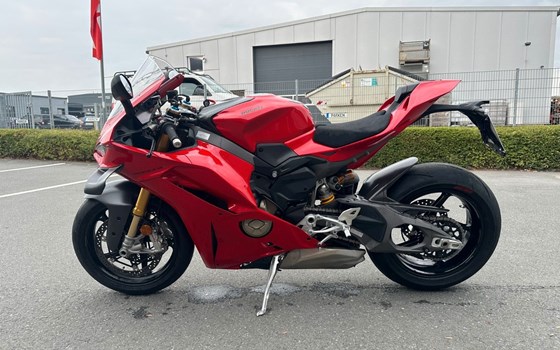 Gebrauchtmotorrad Ducati Panigale V4 S - Bild 4