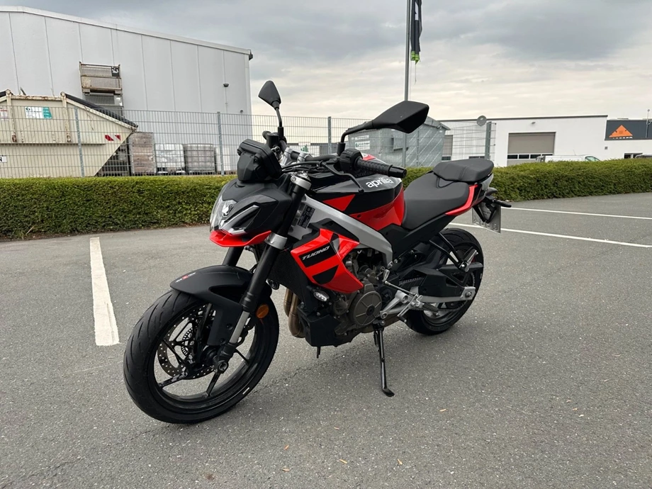 Angebot Aprilia Tuono 457 Bild 3: Angebot Aprilia Tuono 457