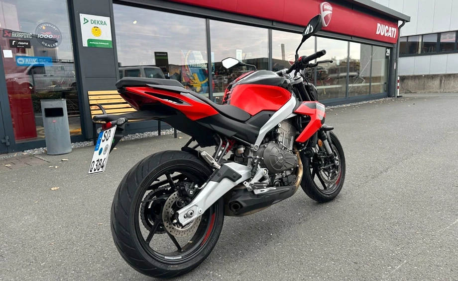 Angebot Aprilia Tuono 457 Bild 5: Angebot Aprilia Tuono 457