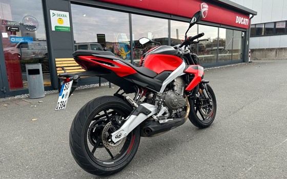 Gebrauchtmotorrad Aprilia Tuono 457 - Bild 5