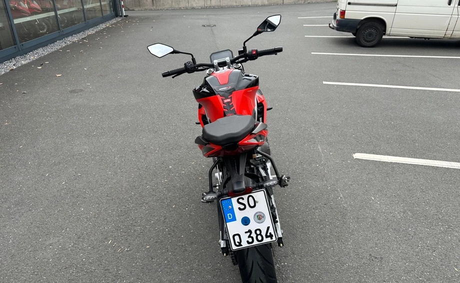 Angebot Aprilia Tuono 457 Bild 7: Angebot Aprilia Tuono 457