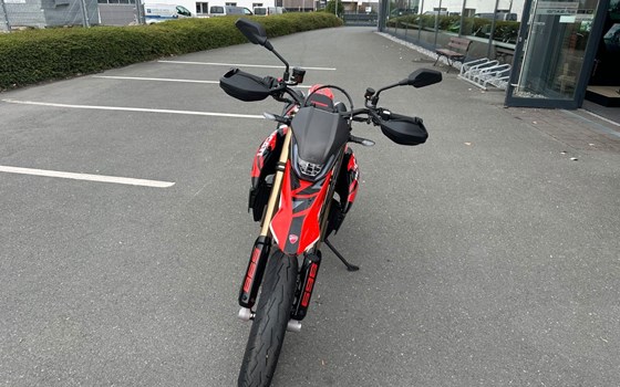 Gebrauchtmotorrad Ducati Hypermotard 698 Mono RVE - Bild 2
