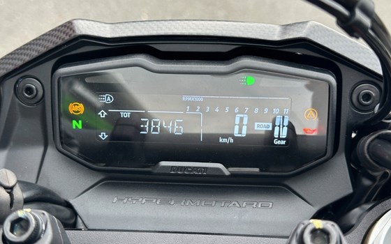 Gebrauchtmotorrad Ducati Hypermotard 698 Mono RVE - Bild 9