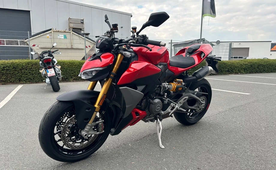 Angebot Ducati Streetfighter V2 S Bild 3: Angebot Ducati Streetfighter V2 S