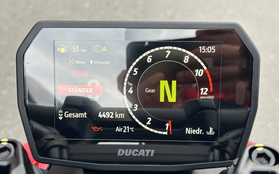 Gebrauchtmotorrad Ducati Streetfighter V2 S - Bild 9