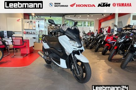 Yamaha X-Max 250