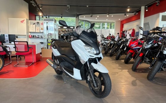 Gebrauchtmotorrad Yamaha X-Max 250 - Bild 2