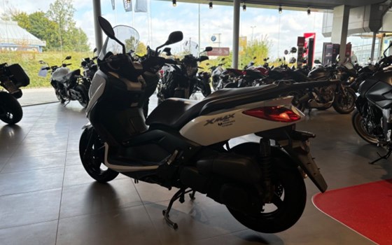 Gebrauchtmotorrad Yamaha X-Max 250 - Bild 6