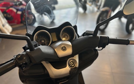 Gebrauchtmotorrad Yamaha X-Max 250 - Bild 7