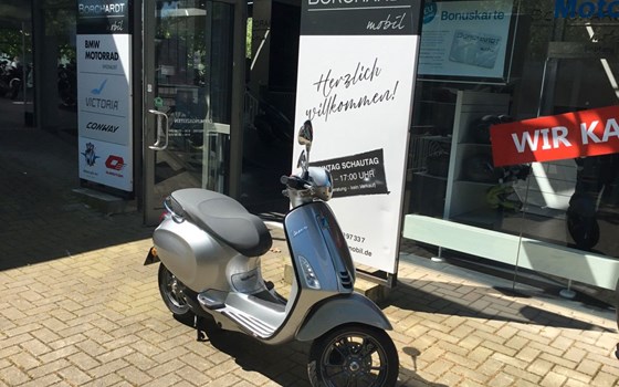 Neufahrzeug Vespa Elettrica 70 km/h - Bild 1