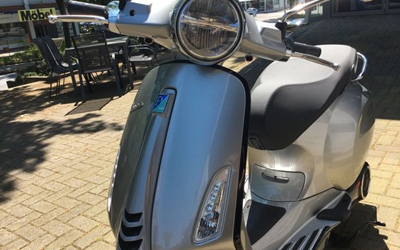 Neufahrzeug Vespa Elettrica 70 km/h - Bild 10