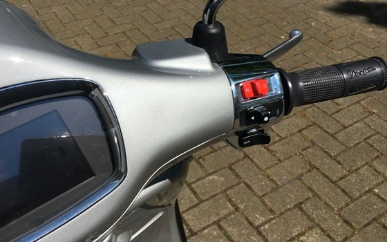 Neufahrzeug Vespa Elettrica 70 km/h - Bild 15