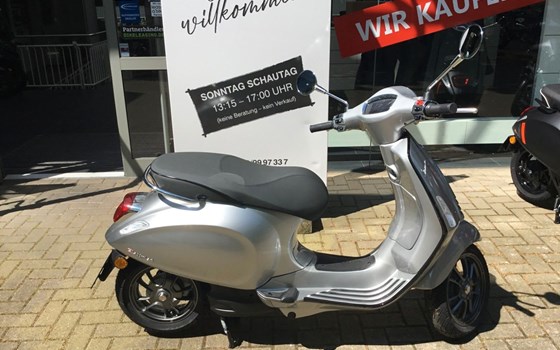 Neufahrzeug Vespa Elettrica 70 km/h - Bild 2