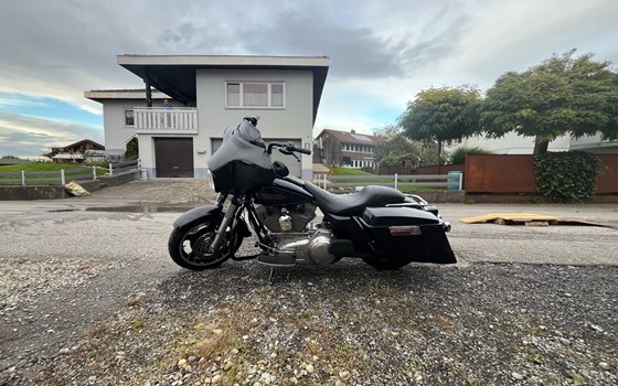 Gebrauchtmotorrad Harley-Davidson Electra Glide Classic FLHTC - Bild 1