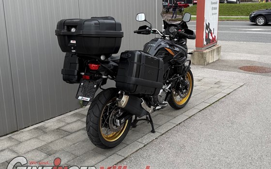 Gebrauchtmotorrad Suzuki V-Strom 650 XT - Bild 4 Gebrauchtmotorrad Suzuki V-Strom 650 XT - Bild 4