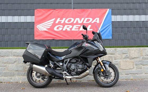 Gebrauchtmotorrad Honda NT1100 DCT Electronic Suspension - Bild 2 Gebrauchtmotorrad Honda NT1100 DCT Electronic Suspension - Bild 2