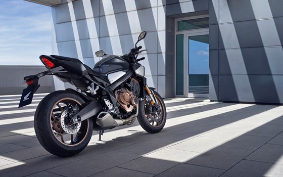 Neufahrzeug Honda CB650R E-Clutch - Bild 12