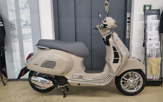 Gebrauchtmotorrad Vespa GTS 125 - Bild 1 Gebrauchtmotorrad Vespa GTS 125 - Bild 1