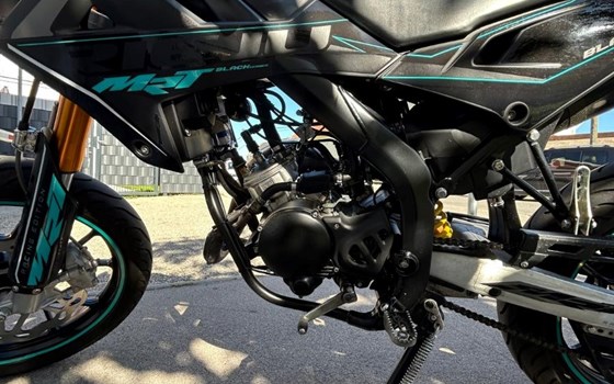 Gebrauchtmotorrad Rieju MRT 50 All Black - Bild 10 Gebrauchtmotorrad Rieju MRT 50 All Black - Bild 10