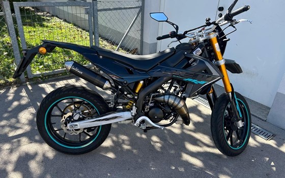 Gebrauchtmotorrad Rieju MRT 50 All Black - Bild 30 Gebrauchtmotorrad Rieju MRT 50 All Black - Bild 30