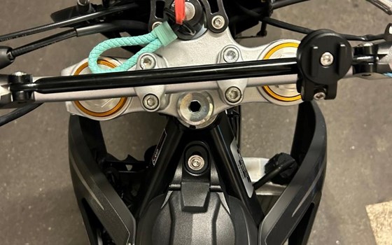 Gebrauchtmotorrad Rieju MRT 50 All Black - Bild 7 Gebrauchtmotorrad Rieju MRT 50 All Black - Bild 7
