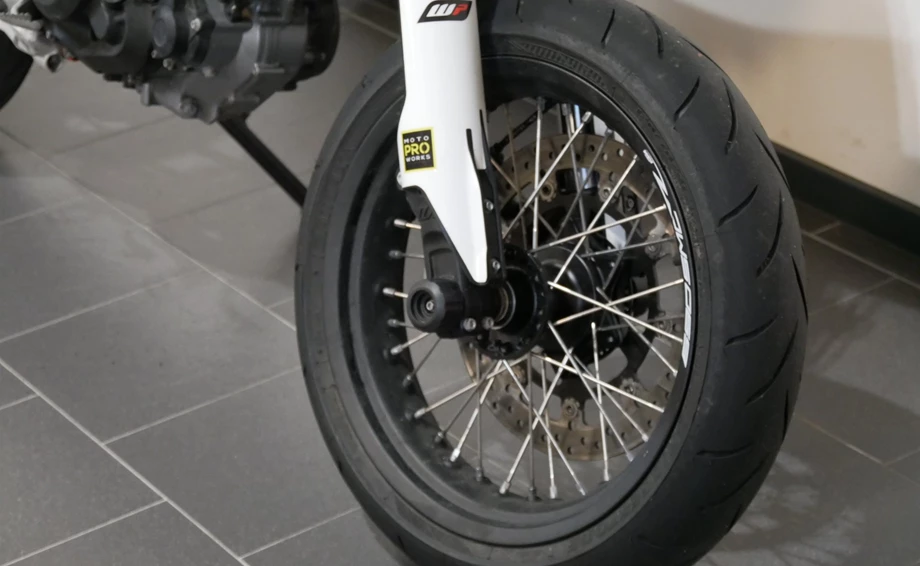 Angebot KTM 690 SMC R Bild 13: Angebot KTM 690 SMC R