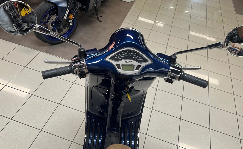 Angebot Vespa Primavera 50 4T Bild 4: Angebot Vespa Primavera 50 4T