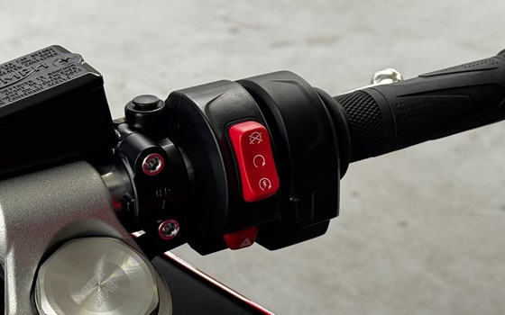 Gebrauchtmotorrad Triumph Daytona 660 - Bild 11